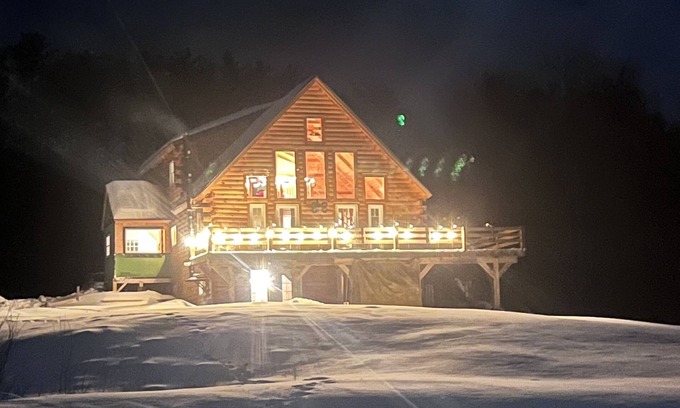 Milton Chalet De Esquí | Experience Bethel charm near Sunday River