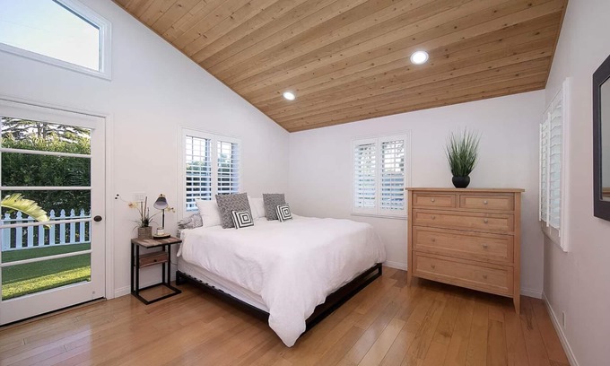 West Mesa Casa | Experience Coastal Elegance-Retreat Awaits in Santa Barbara's Charming Enclave