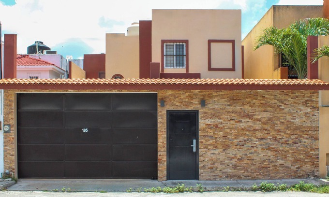 Adolfo López Mateos Casa | Experience Cozumel from Casa Terry: Comfortable, centrally located and with pool