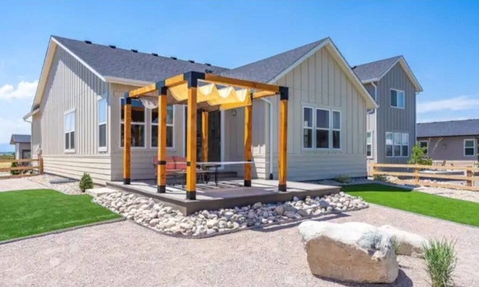 Fort Collins Casa | Experience Elegance in Timnath