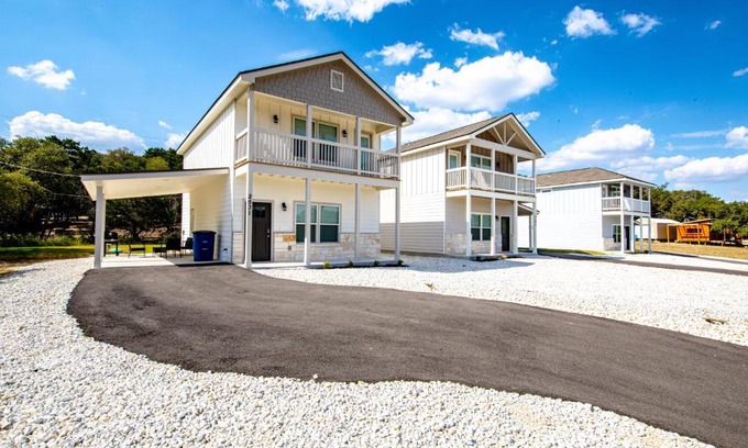 Canyon Lake Casa | Experience Lake Solace