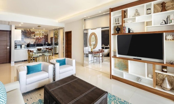 Cabo San Lucas Apartamento | Experience luxury in Los Cabos! All that you need is in this 2 bedroom suite.