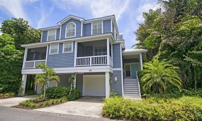 Boca Grande Casa | Experience luxury at B-505 Buttonwood, a spacious 4-bedroom, 3-bathroom home in Boca Bay