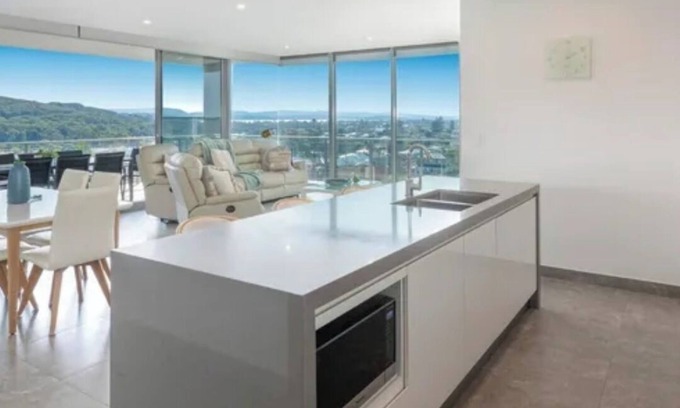 Caves Beach Apartamento | Experience Luxury Beachfront Living