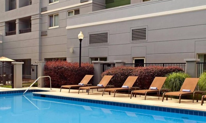 Home Park Hotel | Experience Midtown Atlanta's Vibrant Scene! 2 Spacious Rooms w/ Balconies! Pool!
