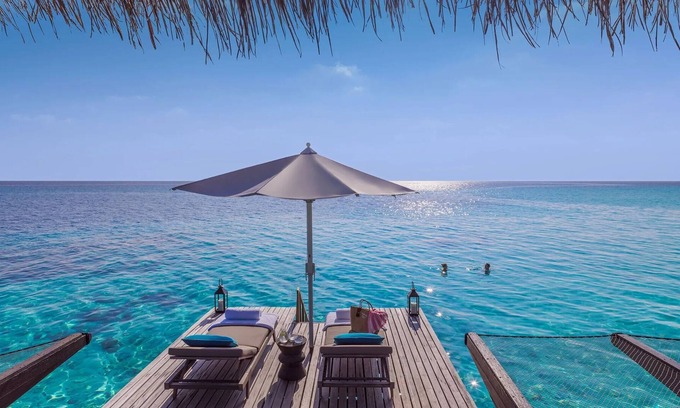 Reethi Rah Hotel | Experience Soothing Moments & Luxury! Balcony w/ Sea View, Private Beach
