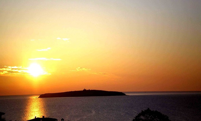 Chernomorets Casa | Experience this sunrise
