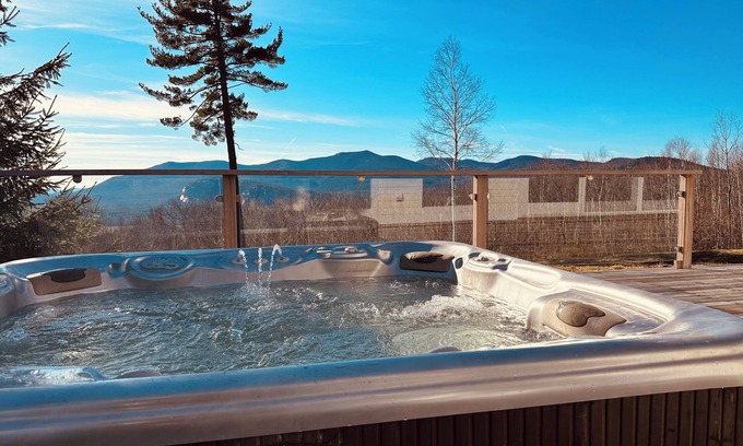 Intervale Casa | Experience tranquility in the White Mountains, incredible views await.