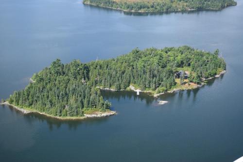 Northern Ontario Casa | Explore Adventure Island
