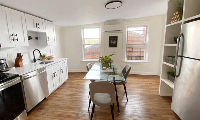 Mount Adams Casa | Explore Downtown and Mount Adams with River Views