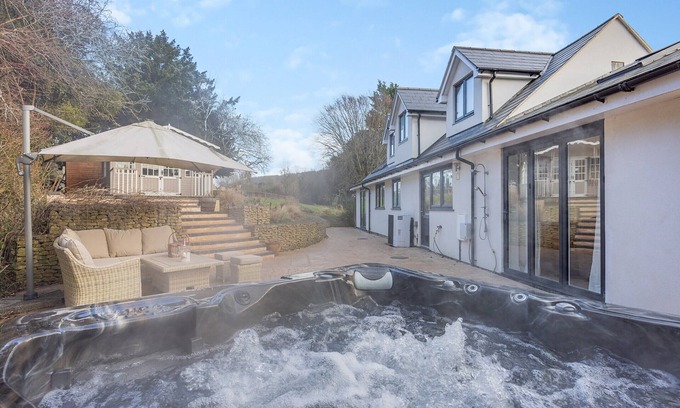Shurdington Cabaña | Alojamiento de 5 habitaciones en Shurdington
