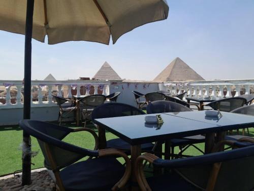Kafrat al Jabal Hotel | Explore Stars Pyramids View