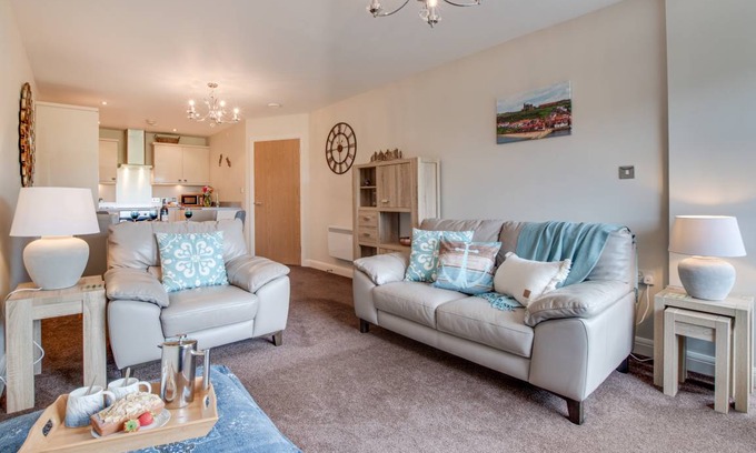 Whitby Cabaña | Explorers Rest Apartment