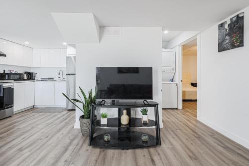 Bradford Apartamento | Exquisite 2-Bedroom Guest Suite with FREE Parking