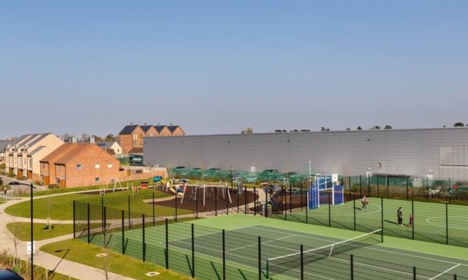 Trumpington Apartamento | Exquisite Addenbrookes Trumpington Apartment with Terrace, Parking & Sleeps 6