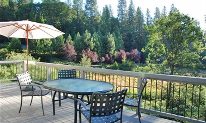 Nevada City Casa | Exquisita casa arquitectónica en entorno rural, a poca distancia de la ciudad