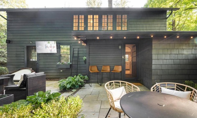 Bedford Casa | Exquisite Bedford Lux Retreat.