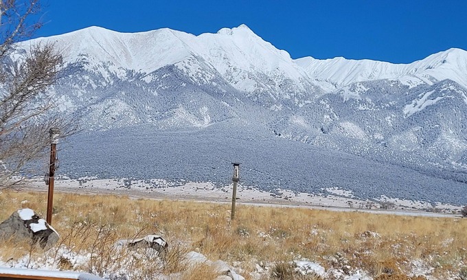 Blanca Cama Y Desayuno | EXQUISITE, Blanca, Colorado.