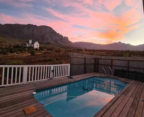 Wolseley Chalet De Esquí | Exquisite chalet on private nature reserve