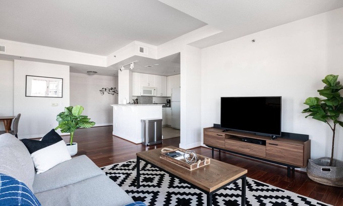 Cupertino Apartamento | Exquisite Cupertino 1BR w/ Balcony & Gym, nr Nightlife, by Blueground