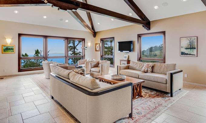 Carmel Highlands Casa | Exquisite home with remarkable ocean views, fireplace & generous patio
