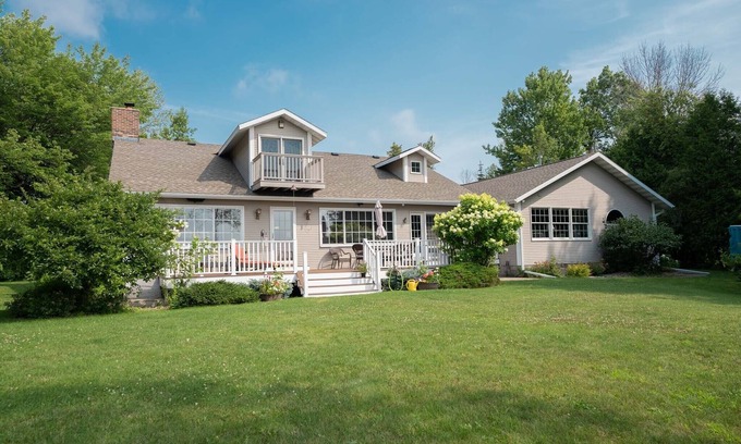 Escanaba Casa | Exquisita casa, en Sandy Shore del lago Michigan en Escanaba