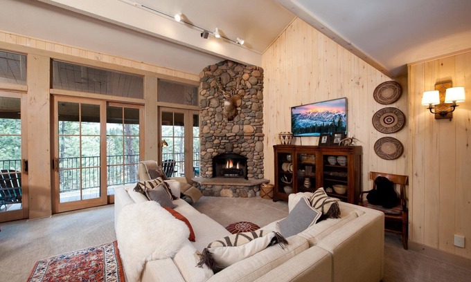 Purgatory Casa | Exquisite Links and Mountain Retreat (#846) -10 min Ski, Golf /AC/Pool/HotTub