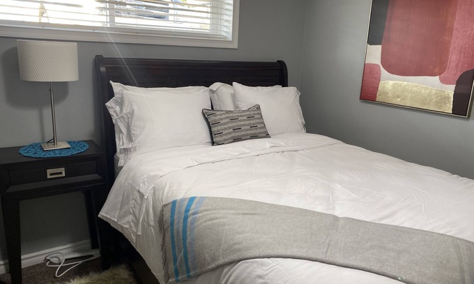 Grande Prairie Casa | Exquisite Living: Hillside 1