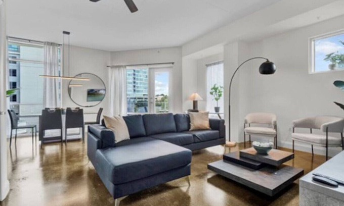 South Eola Apartamento | Exquisite New Large 3BD/2BTH