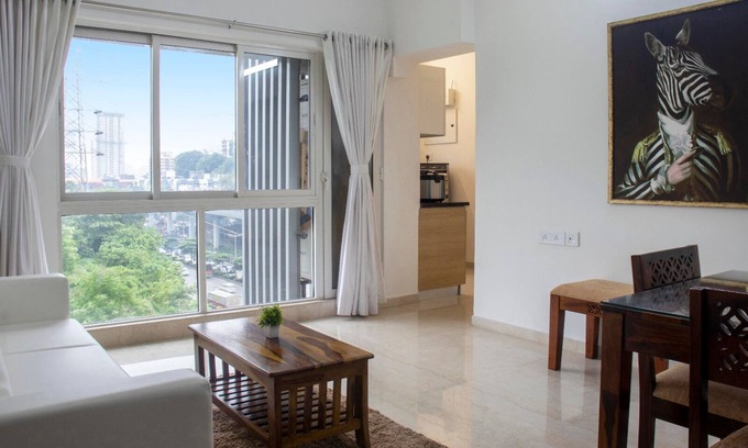 Malad East Apartamento | Exquisite Place for Families - 2 BHK upto 5 guest