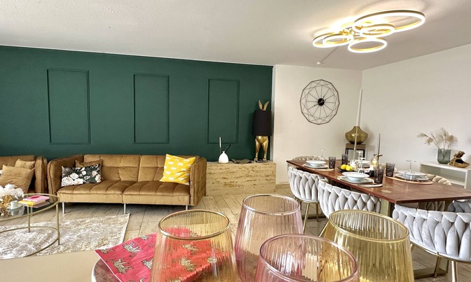 Korb Apartamento | Exquisites Apartment mit Sonniger Terrasse und Wunderschönem Ausblick