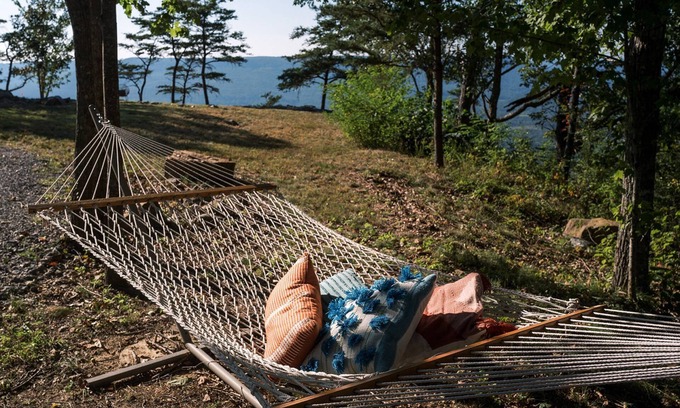 Menlo Casa | Camper & Campsite on the Brow with Spectacular Mountain Views - Close to Cloudland Canyon Park