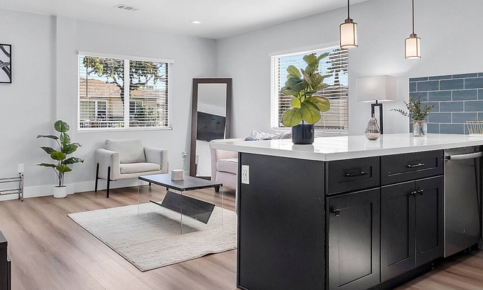 Artesia Casa | Extended Stay near Cerritos CA