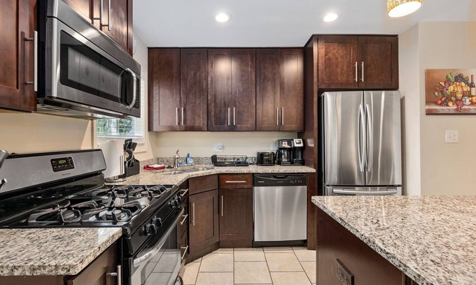 Wheeling Casa | Extended Stay Wheeling FHS Rental