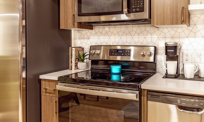 Riverside Apartamento | Extraordinary 1 Bed Travel Apartment Steps From the Spokane Convention Center
