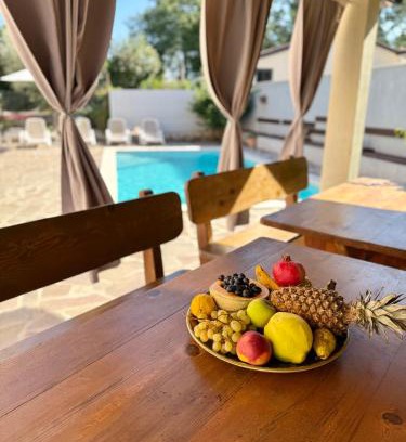 Kaldanija Apartamento | EXTRAORDINARY Amna Home with 4 bedroom and pool!