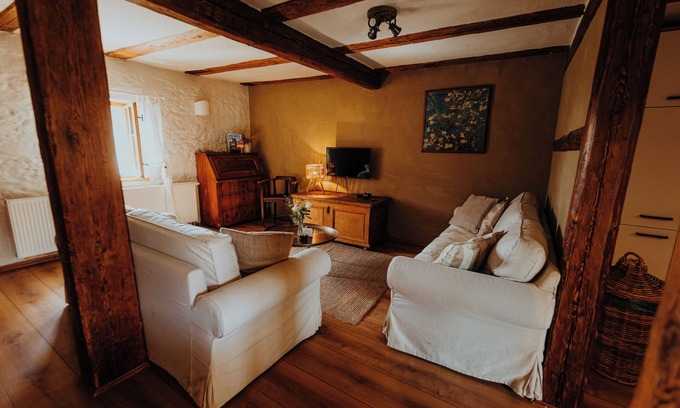 Oppurg Condominio | Habitaciones extraordinarias en finca de 16. Siglo en una fantástica ubicación aislada