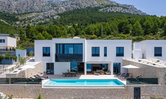 Omis Villa | Extravagant Omis Villa | 5 Bedrooms | Villa Chazaret | Frontline Location | Spectacular Sea Views | Pool Table & Sauna