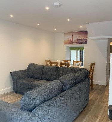 Galway City Centre Casa | Eyre Square Lane Budget Rooms