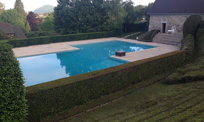 Annecy-le-Vieux Apartamento | residencia con piscina / tenis, vista al lago, tranquilo