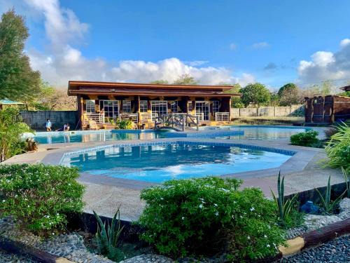 Bolinao Complejo | F1 Green Meadows Resort