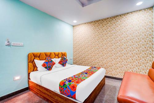 Krishnarajapura Hotel | FabExpress Emara Inn