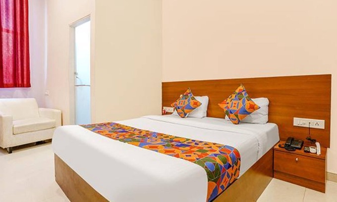 Vile Parle East Hotel | Fabexpress Nirvana Grace
