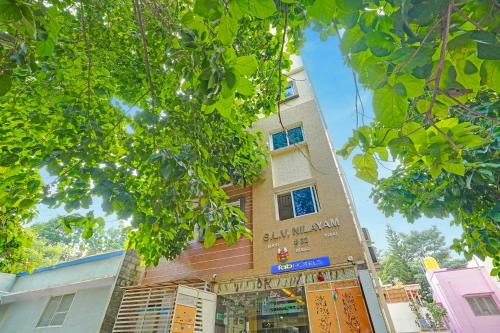 RR Nagar Hotel | FabExpress SLV Suites