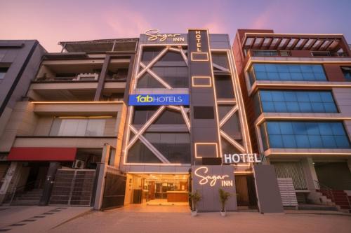 New Delhi Hotel | FabExpress Sugar Inn Near Rajouri Garden