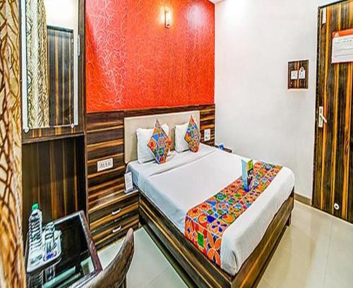 Sakinaka Hotel | FabExpress The Adore Palace - Nr Mumbai International Airport