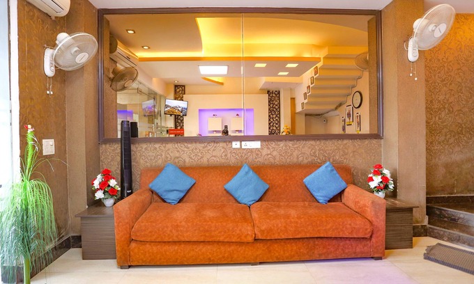 Okhla Hotel | Fabexpress The Paradise