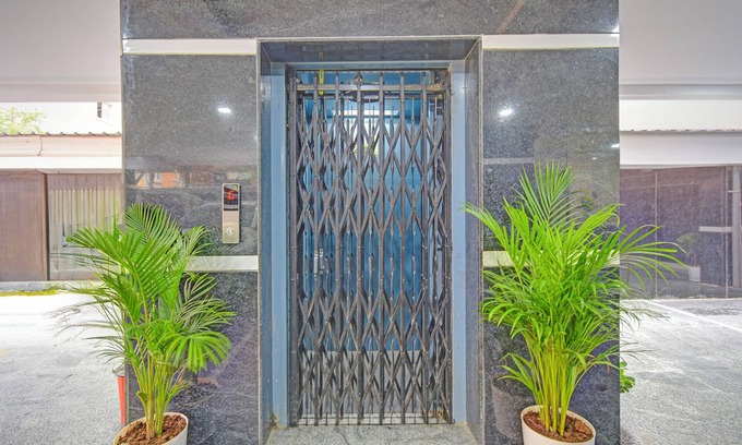 Kondapur Hotel | Fabhotel Ab7 Stays
