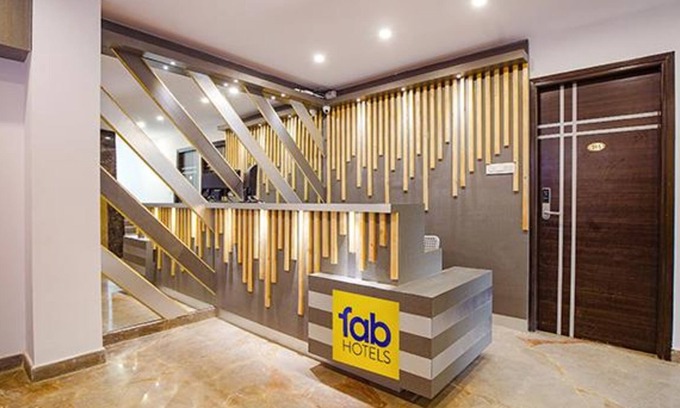 Kadubeesanahalli Hotel | Fabhotel Aiyyangaar Inn