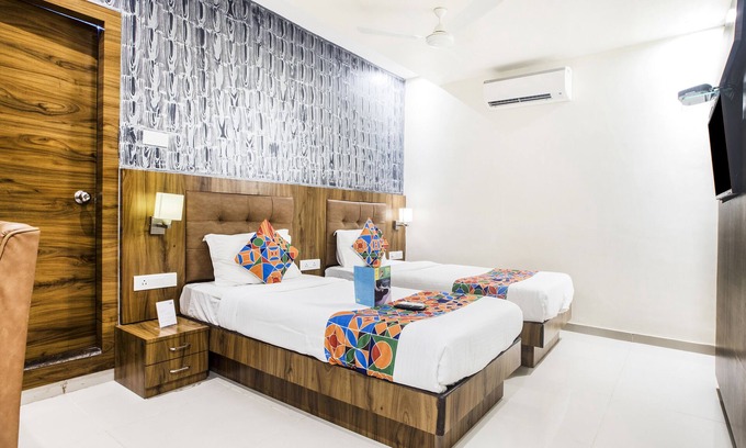 Sakinaka Hotel | Fabhotel Amour